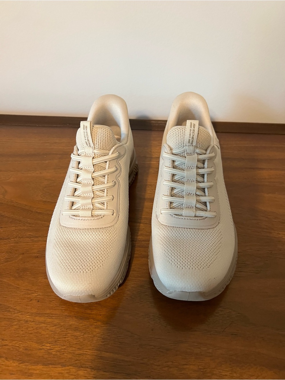 Women’s Slip-ins Lightweight Sketcher Sneakers